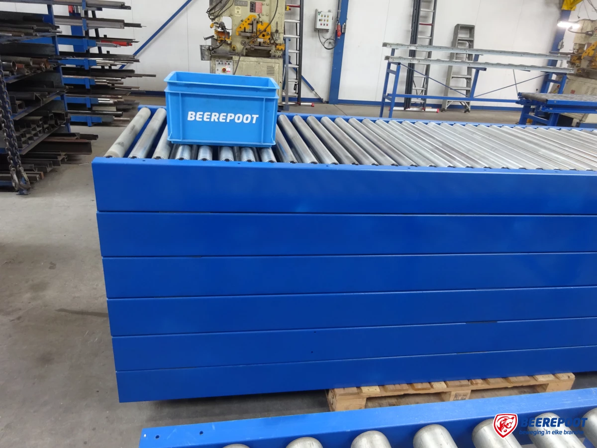 Rollenbaan met hoog frame